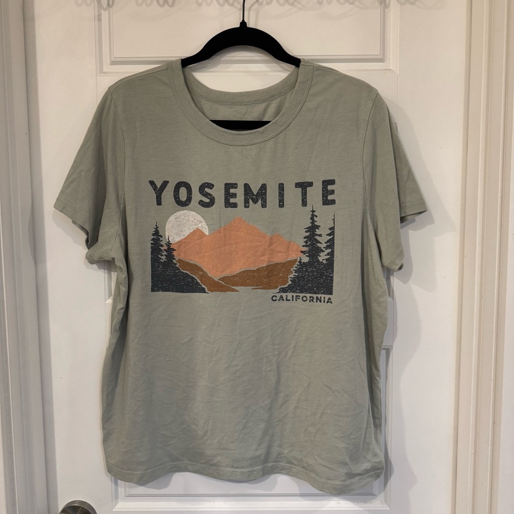 Yosemite Graphic T-Shirt